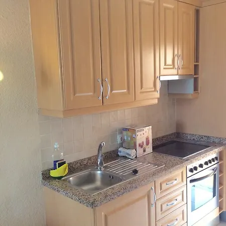 Residencia Paradise Court *
